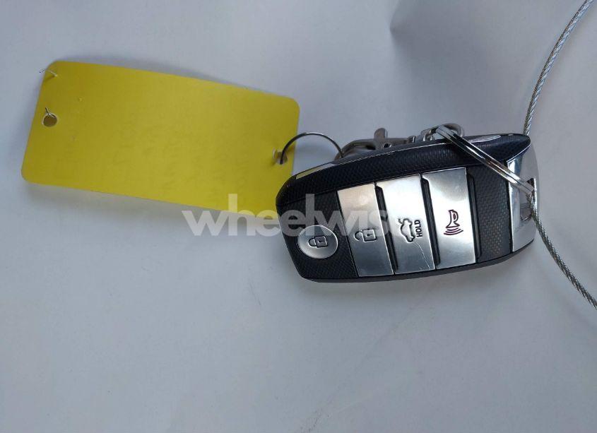 Photo 11 of 2017 Kia Optima EX (VIN 5XXGU4L33HG176003)