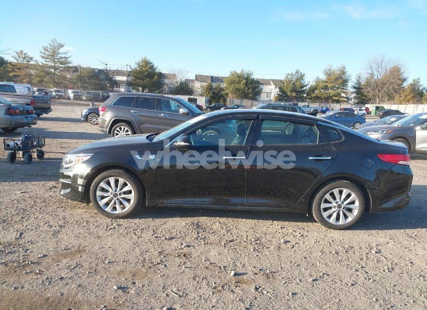 Photo 14 of 2017 Kia Optima EX (VIN 5XXGU4L33HG176003)