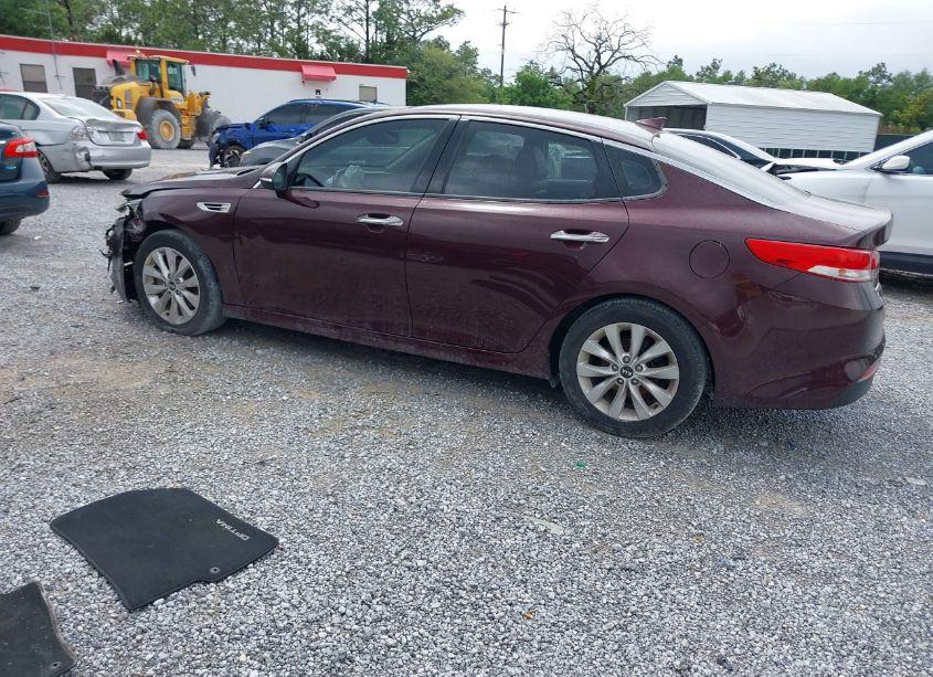 Photo 14 of 2018 Kia Optima EX (VIN 5XXGU4L33JG241597)
