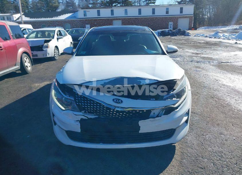 Photo 12 of 2016 Kia Optima EX (VIN 5XXGU4L34GG005274)