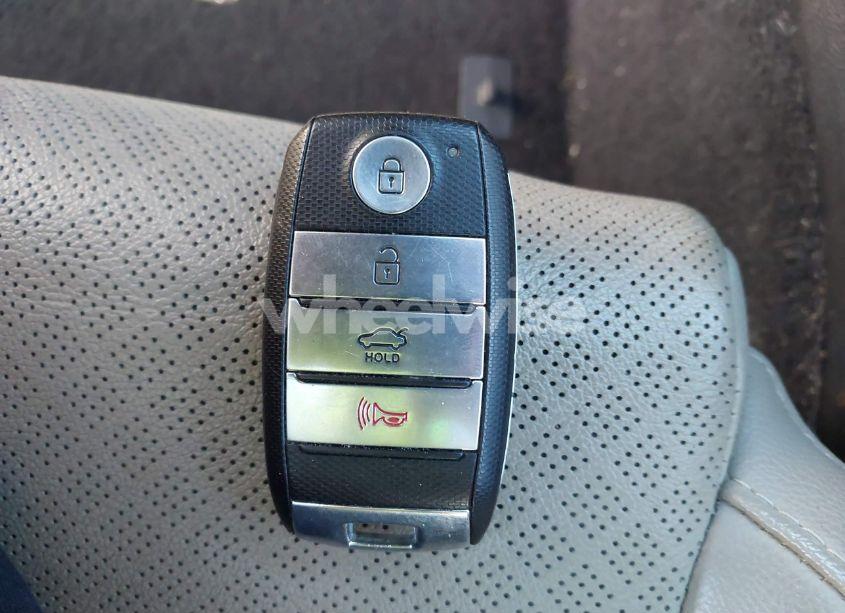 Photo 11 of 2016 Kia Optima EX (VIN 5XXGU4L34GG007462)