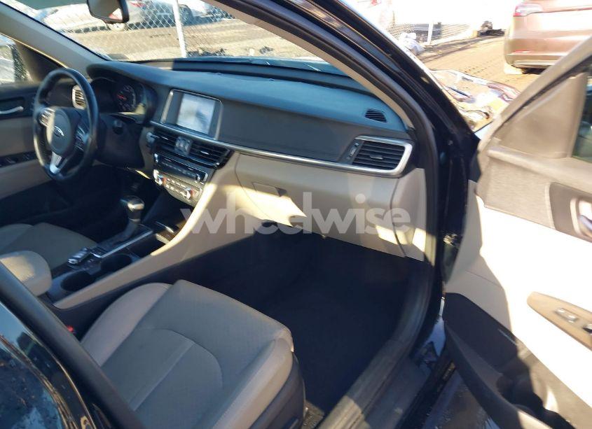 Photo 5 of 2016 Kia Optima EX (VIN 5XXGU4L34GG007462)