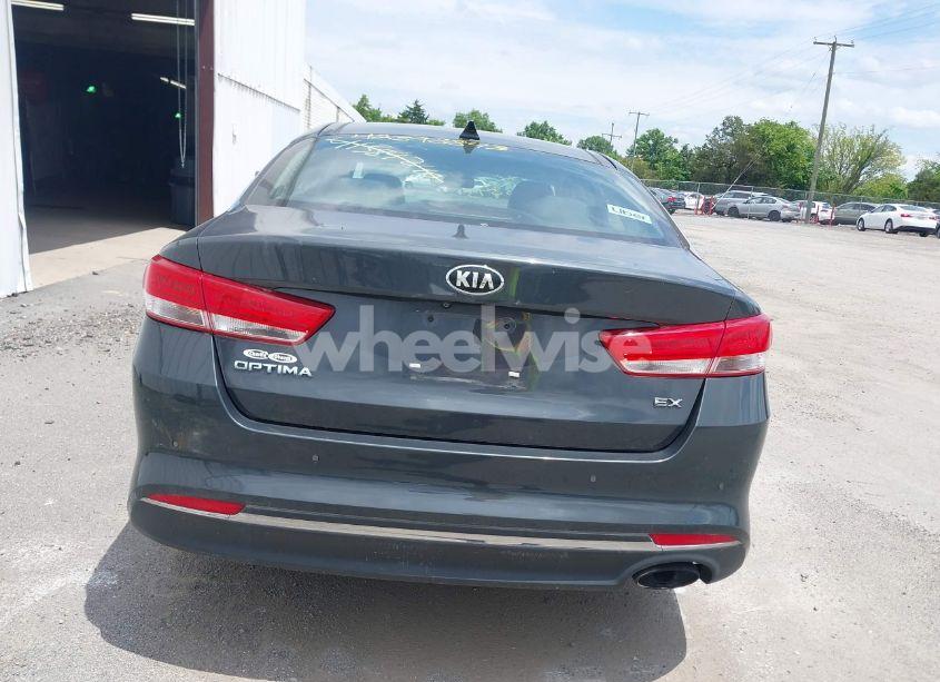 Photo 16 of 2016 Kia Optima EX (VIN 5XXGU4L34GG010877)