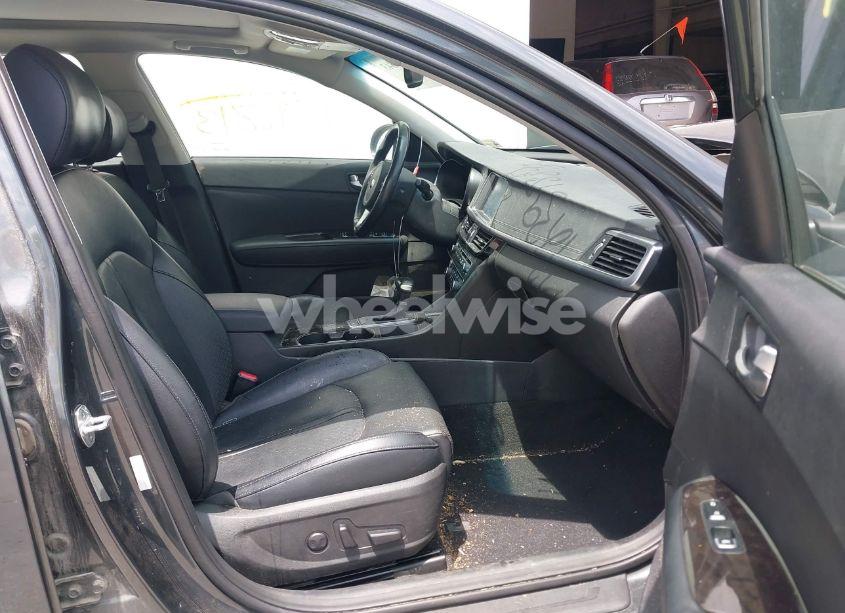 Photo 5 of 2016 Kia Optima EX (VIN 5XXGU4L34GG010877)