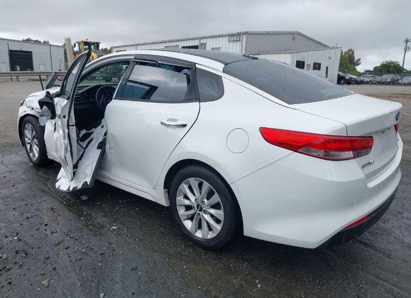 Photo 3 of 2016 Kia Optima EX (VIN 5XXGU4L34GG012645)