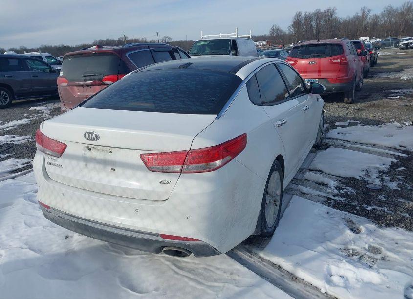 Photo 16 of 2016 Kia Optima EX (VIN 5XXGU4L34GG030725)