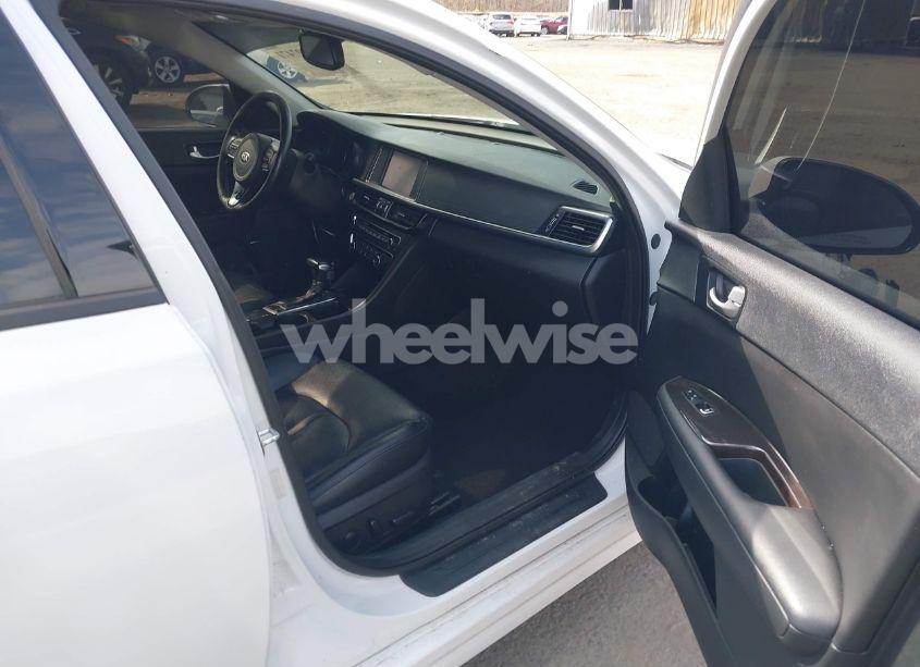 Photo 5 of 2016 Kia Optima EX (VIN 5XXGU4L34GG034631)