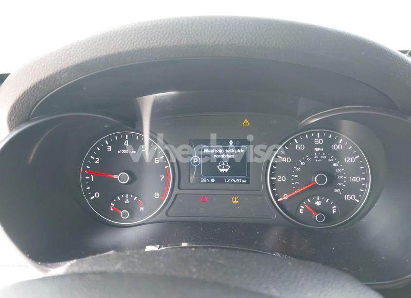 Photo 7 of 2016 Kia Optima EX (VIN 5XXGU4L34GG034631)