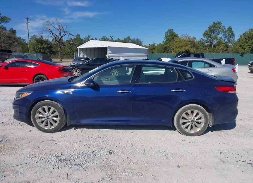 Photo 14 of 2016 Kia Optima EX (VIN 5XXGU4L34GG071551)