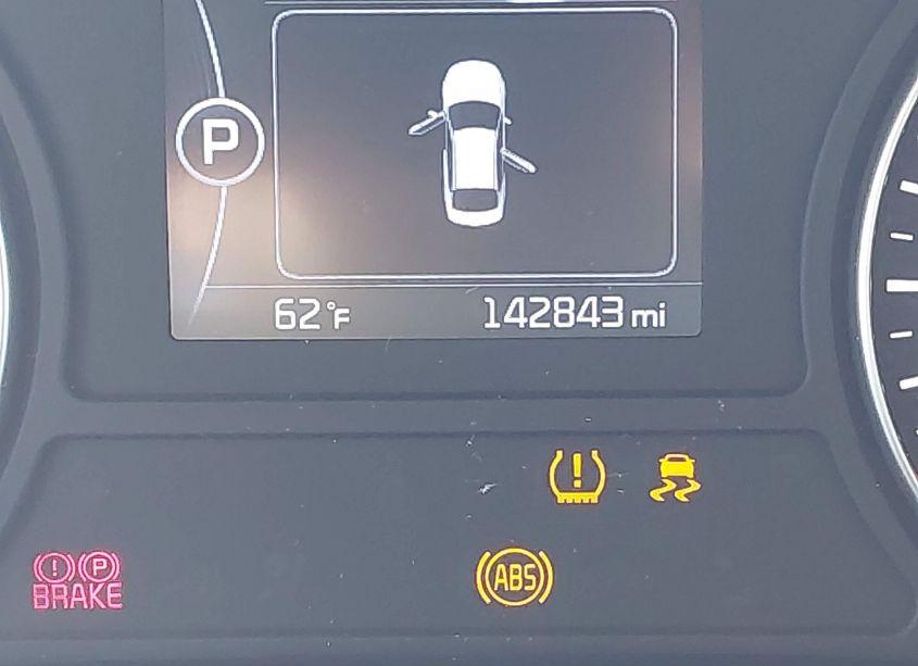 Photo 15 of 2016 Kia Optima EX (VIN 5XXGU4L34GG071551)