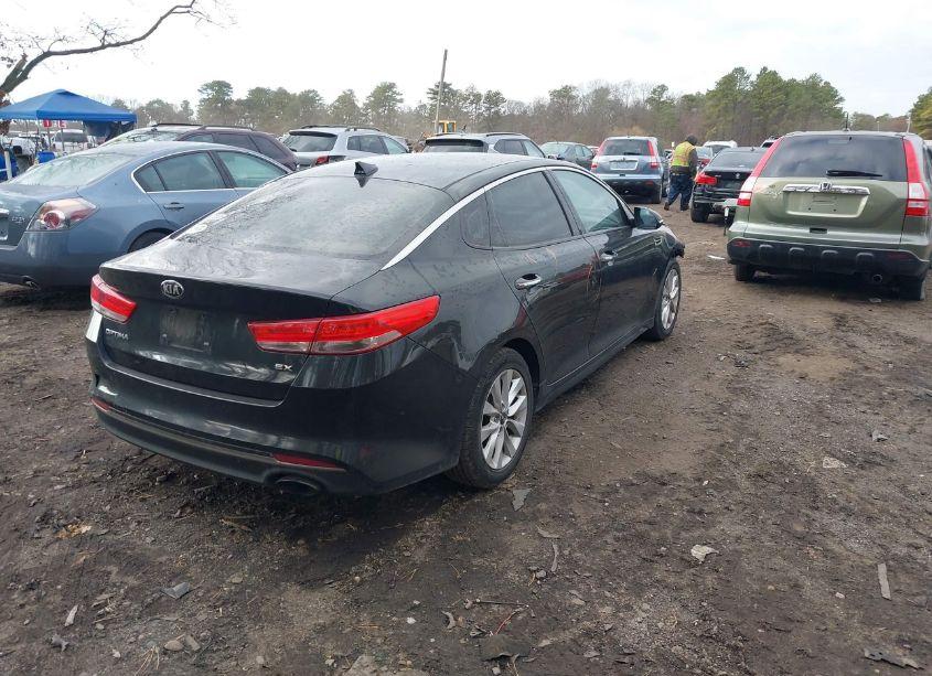 Photo 4 of 2016 Kia Optima EX (VIN 5XXGU4L34GG077978)