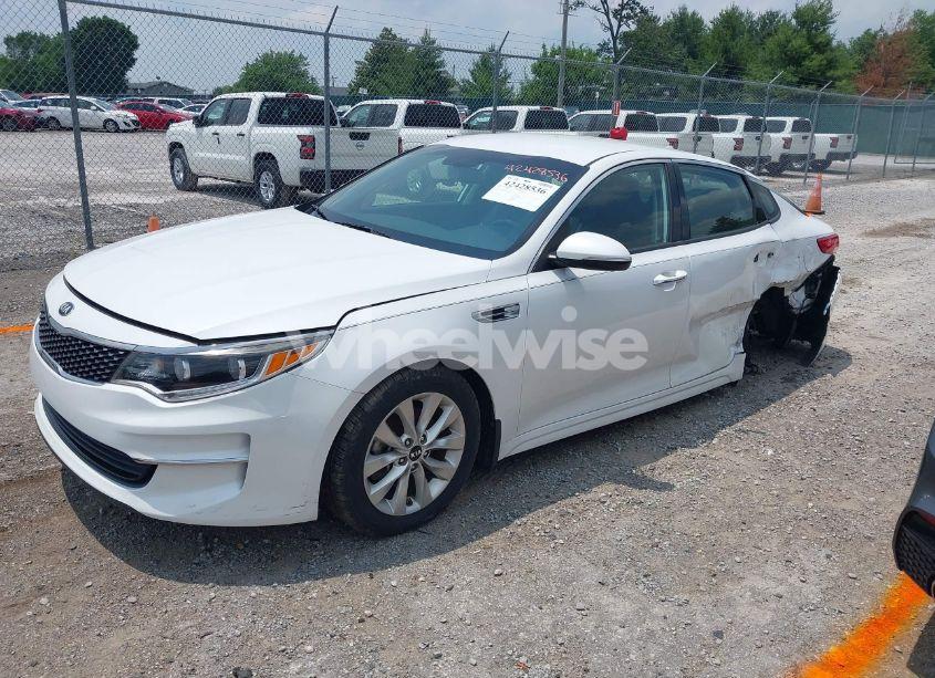 Photo 2 of 2016 Kia Optima EX (VIN 5XXGU4L34GG094831)