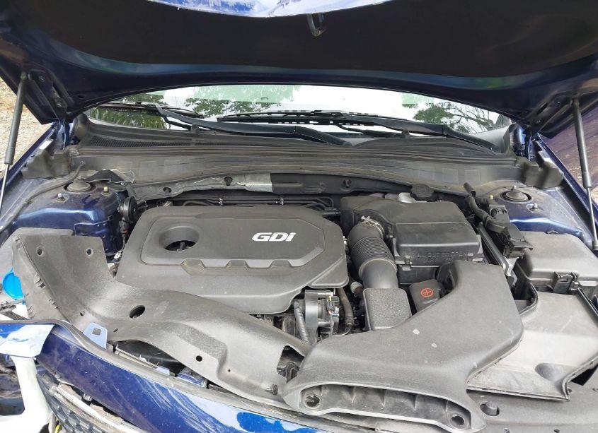 Photo 10 of 2016 Kia Optima EX (VIN 5XXGU4L34GG114429)