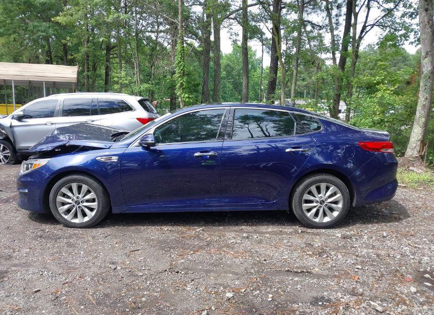 Photo 14 of 2016 Kia Optima EX (VIN 5XXGU4L34GG114429)