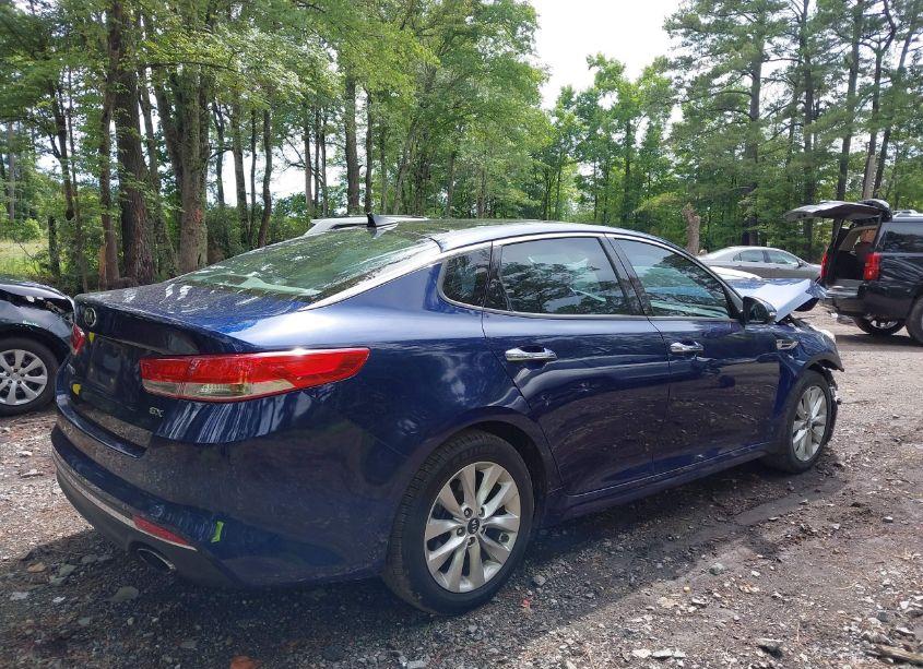 Photo 4 of 2016 Kia Optima EX (VIN 5XXGU4L34GG114429)