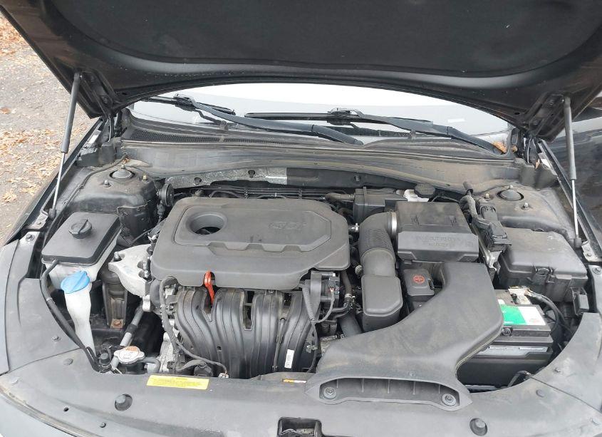 Photo 10 of 2018 Kia Optima EX (VIN 5XXGU4L34JG204266)