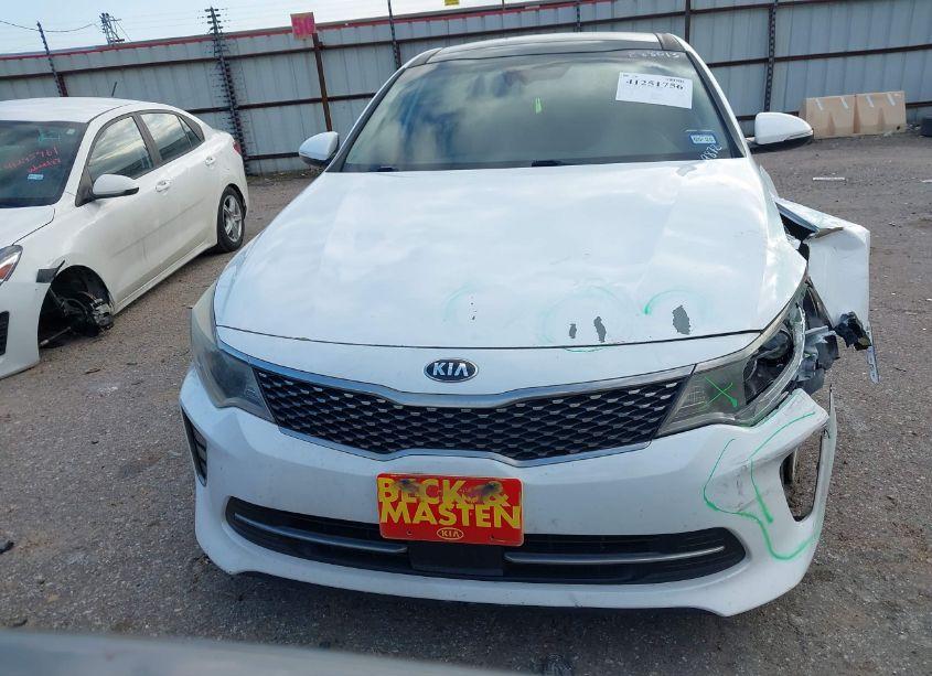 Photo 12 of 2018 Kia Optima EX (VIN 5XXGU4L34JG209872)