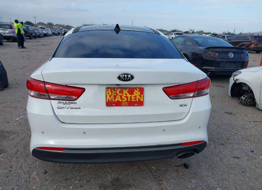 Photo 16 of 2018 Kia Optima EX (VIN 5XXGU4L34JG209872)