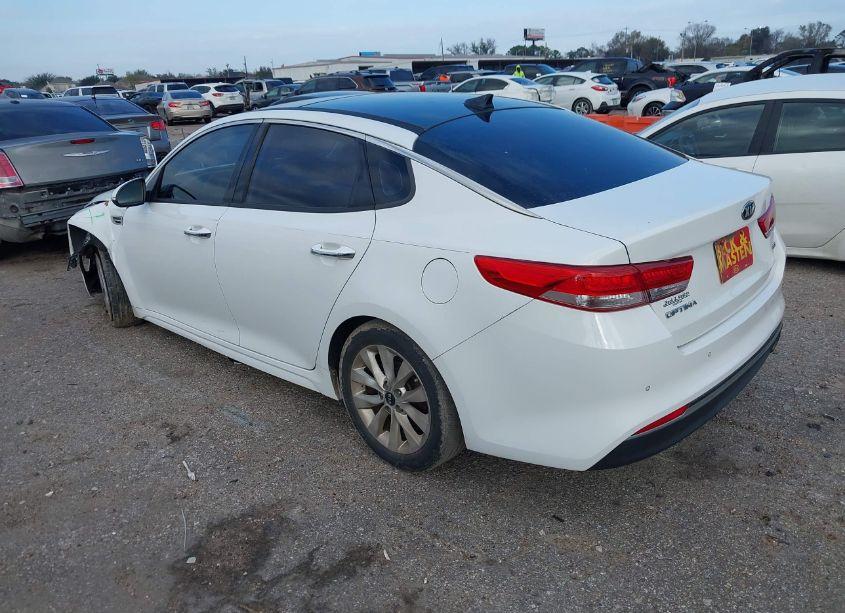 Photo 3 of 2018 Kia Optima EX (VIN 5XXGU4L34JG209872)