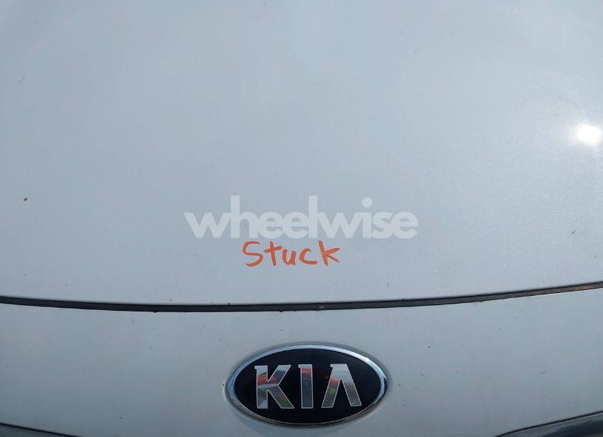 Photo 10 of 2018 Kia Optima EX (VIN 5XXGU4L34JG227062)