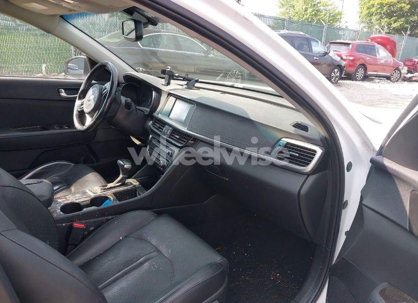 Photo 5 of 2018 Kia Optima EX (VIN 5XXGU4L34JG227062)