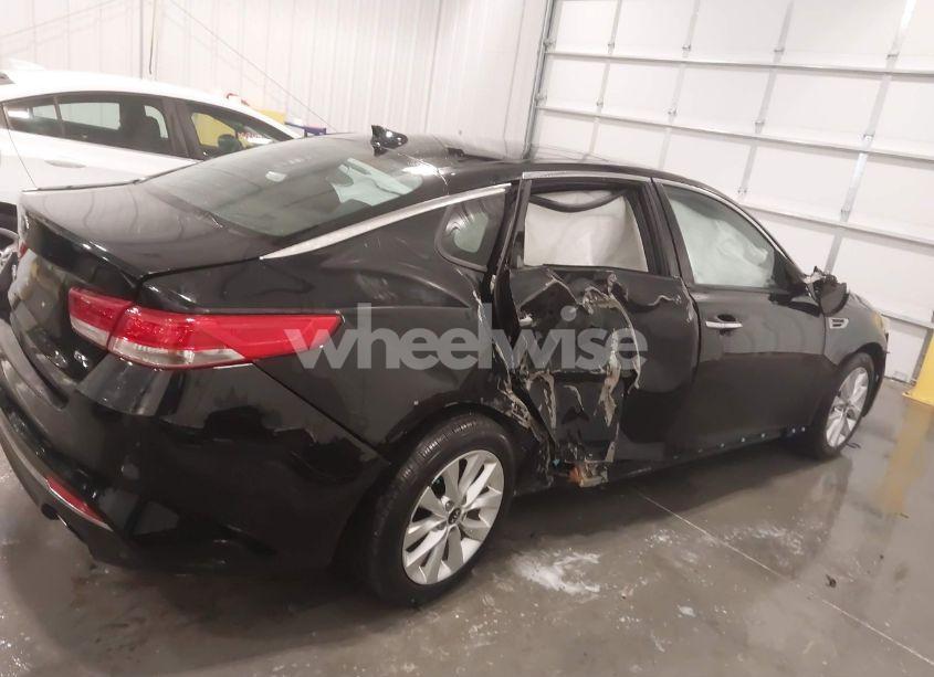 Photo 14 of 2018 Kia Optima EX (VIN 5XXGU4L34JG247151)