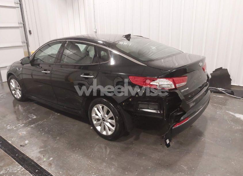 Photo 3 of 2018 Kia Optima EX (VIN 5XXGU4L34JG247151)