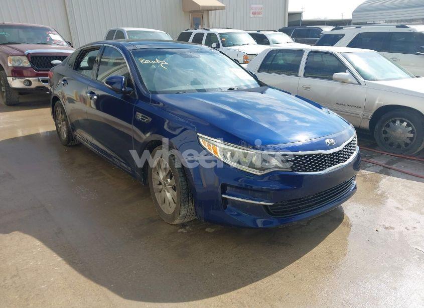 2016 Kia Optima EX (VIN 5XXGU4L35GG064186) main photo
