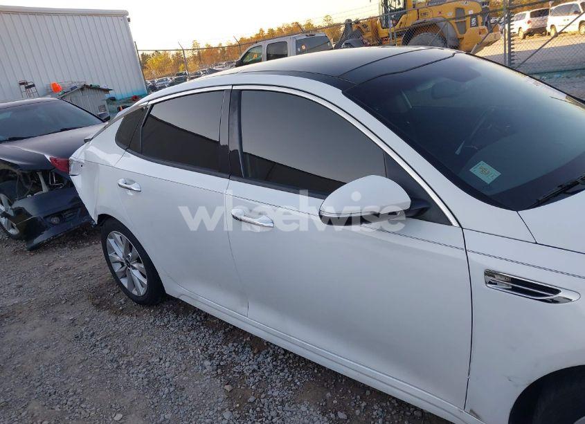 Photo 14 of 2016 Kia Optima EX (VIN 5XXGU4L35GG085863)