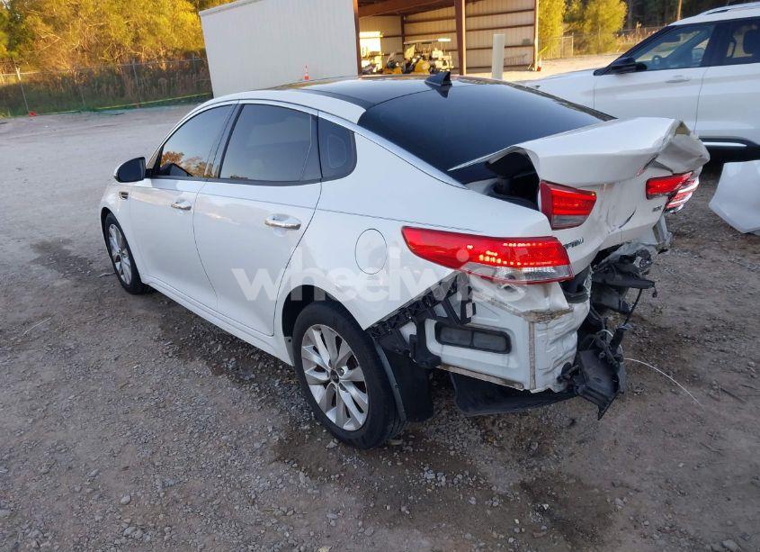 Photo 3 of 2016 Kia Optima EX (VIN 5XXGU4L35GG085863)