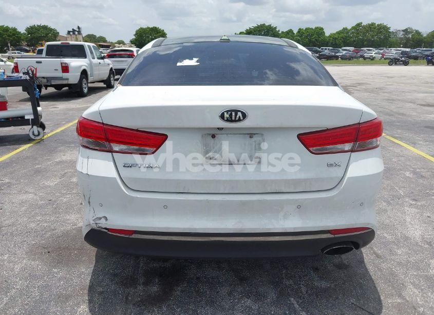 Photo 16 of 2016 Kia Optima EX (VIN 5XXGU4L35GG099911)