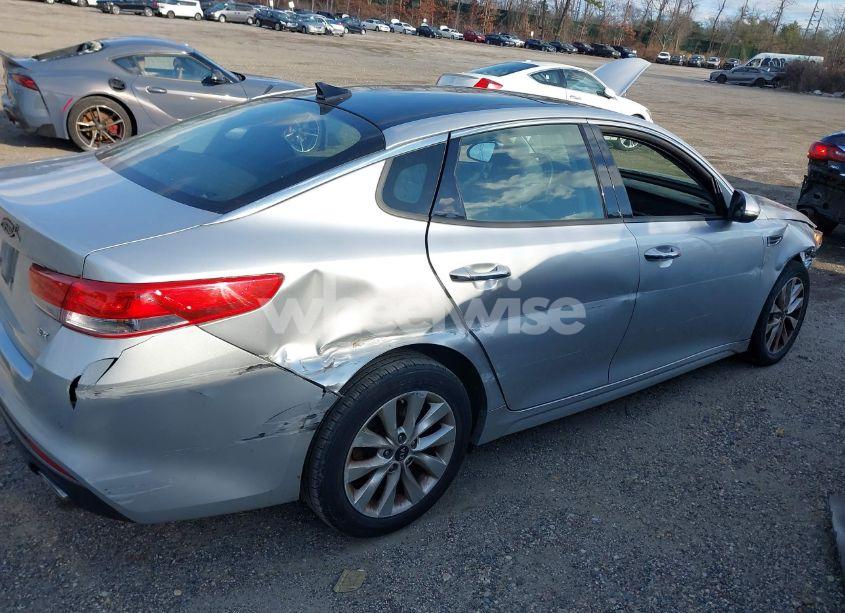 Photo 12 of 2017 Kia Optima EX (VIN 5XXGU4L35HG130429)