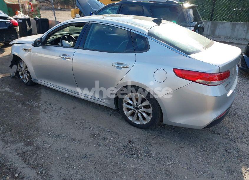 Photo 3 of 2017 Kia Optima EX (VIN 5XXGU4L35HG130429)