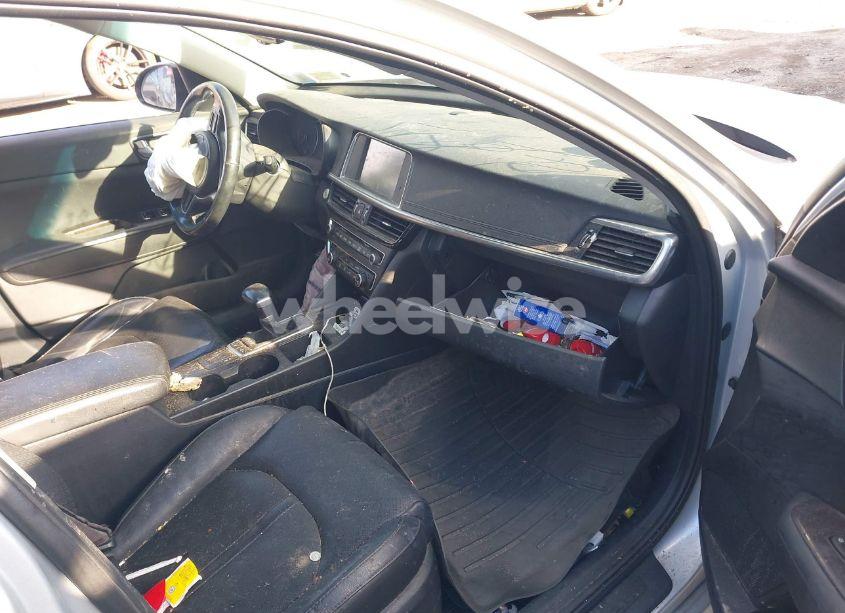 Photo 5 of 2017 Kia Optima EX (VIN 5XXGU4L35HG130429)