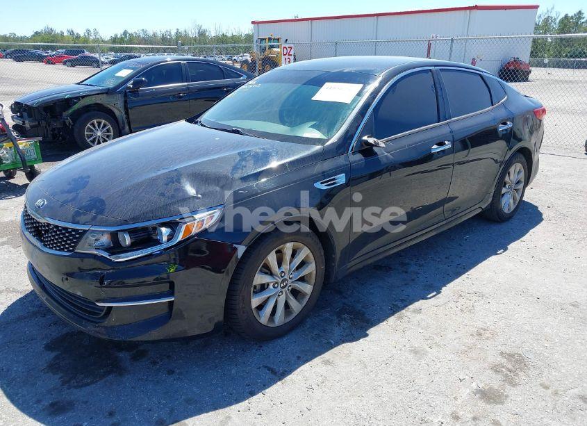 Photo 2 of 2017 Kia Optima EX (VIN 5XXGU4L35HG142807)
