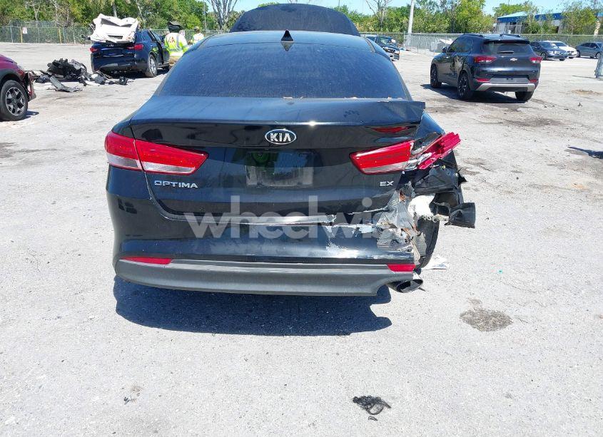 Photo 6 of 2017 Kia Optima EX (VIN 5XXGU4L35HG142807)