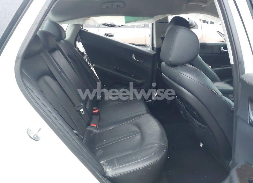 Photo 8 of 2017 Kia Optima EX (VIN 5XXGU4L35HG151426)