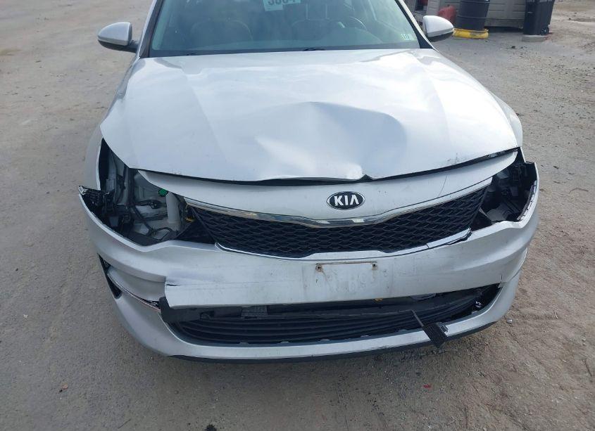 Photo 6 of 2018 Kia Optima EX (VIN 5XXGU4L35JG231587)