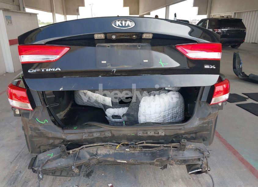Photo 17 of 2018 Kia Optima EX (VIN 5XXGU4L35JG238233)