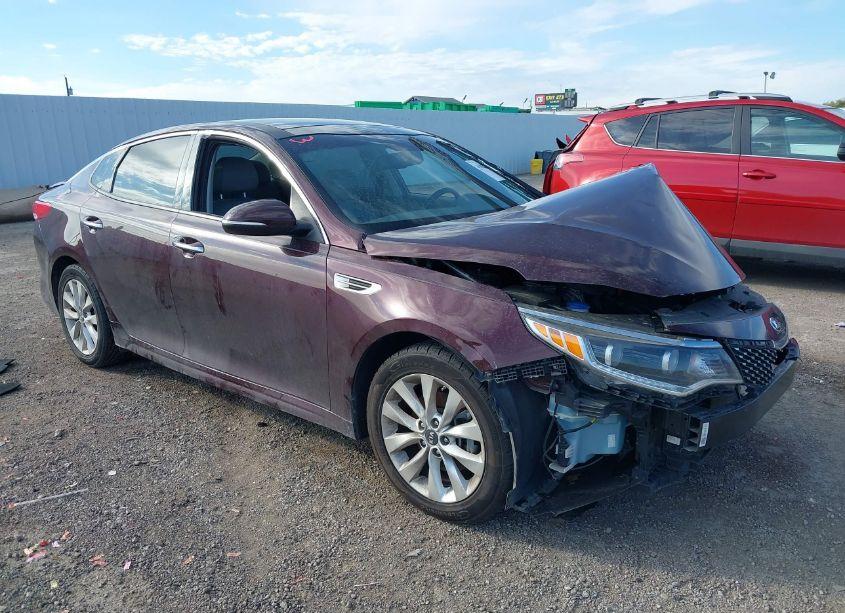 2016 Kia Optima EX (VIN 5XXGU4L36GG004207) main photo