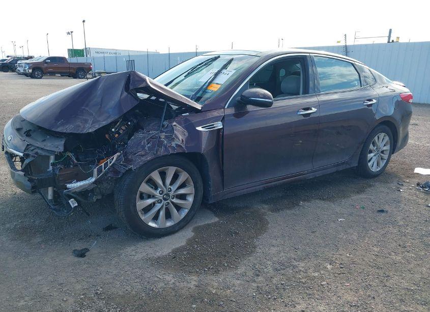 Photo 2 of 2016 Kia Optima EX (VIN 5XXGU4L36GG004207)