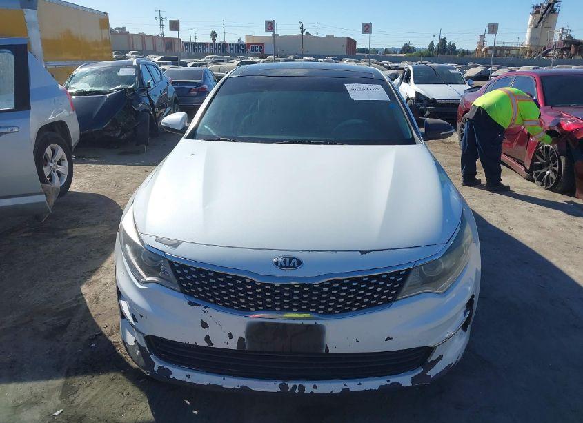 Photo 13 of 2016 Kia Optima EX (VIN 5XXGU4L36GG032444)