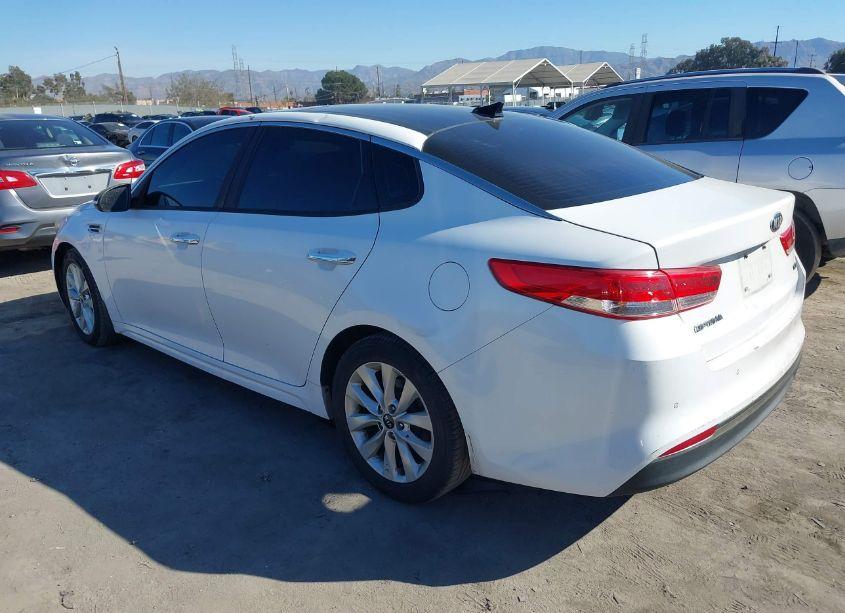 Photo 3 of 2016 Kia Optima EX (VIN 5XXGU4L36GG032444)