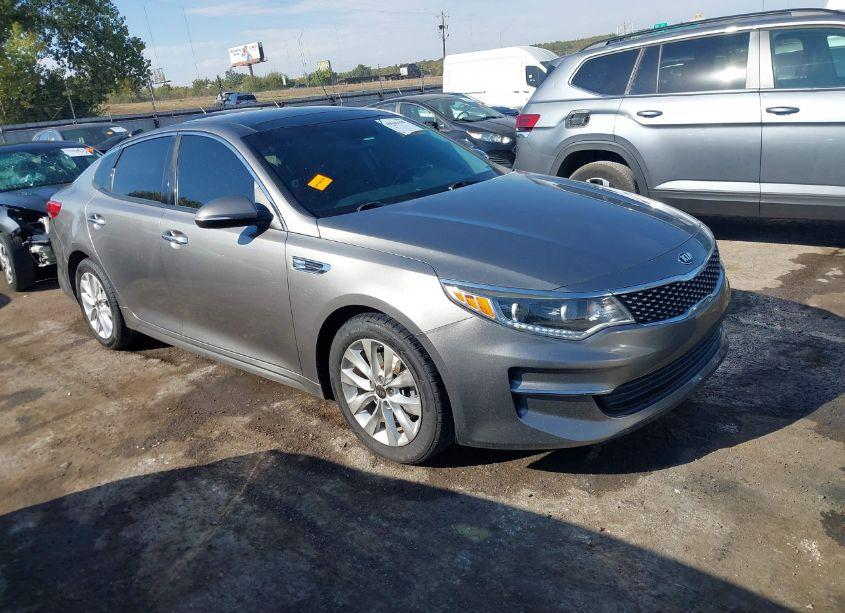 2016 Kia Optima EX (VIN 5XXGU4L36GG034954) main photo