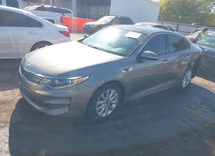Photo 2 of 2016 Kia Optima EX (VIN 5XXGU4L36GG034954)