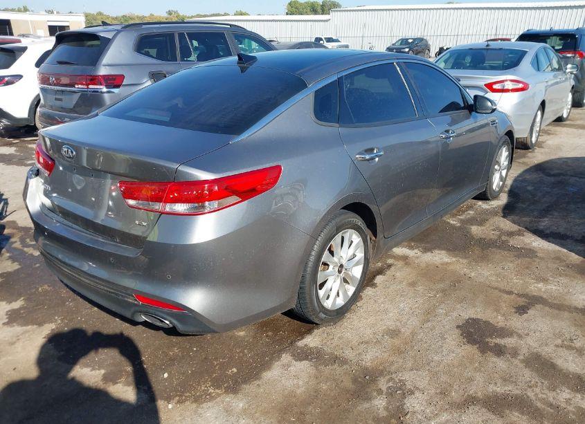 Photo 4 of 2016 Kia Optima EX (VIN 5XXGU4L36GG034954)