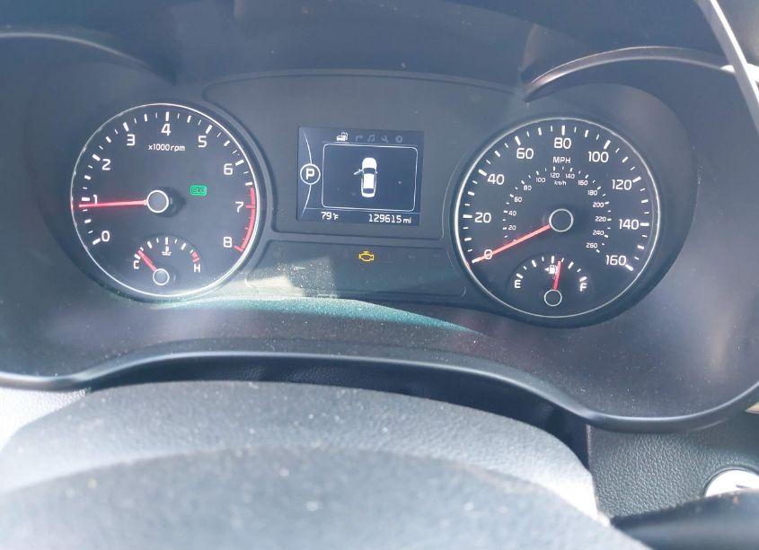 Photo 7 of 2016 Kia Optima EX (VIN 5XXGU4L36GG034954)