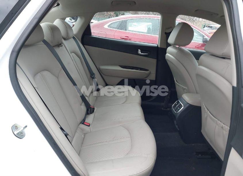 Photo 8 of 2016 Kia Optima EX (VIN 5XXGU4L36GG044156)