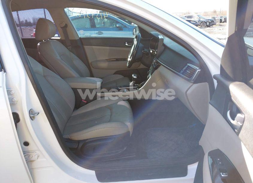 Photo 5 of 2016 Kia Optima EX (VIN 5XXGU4L36GG044173)