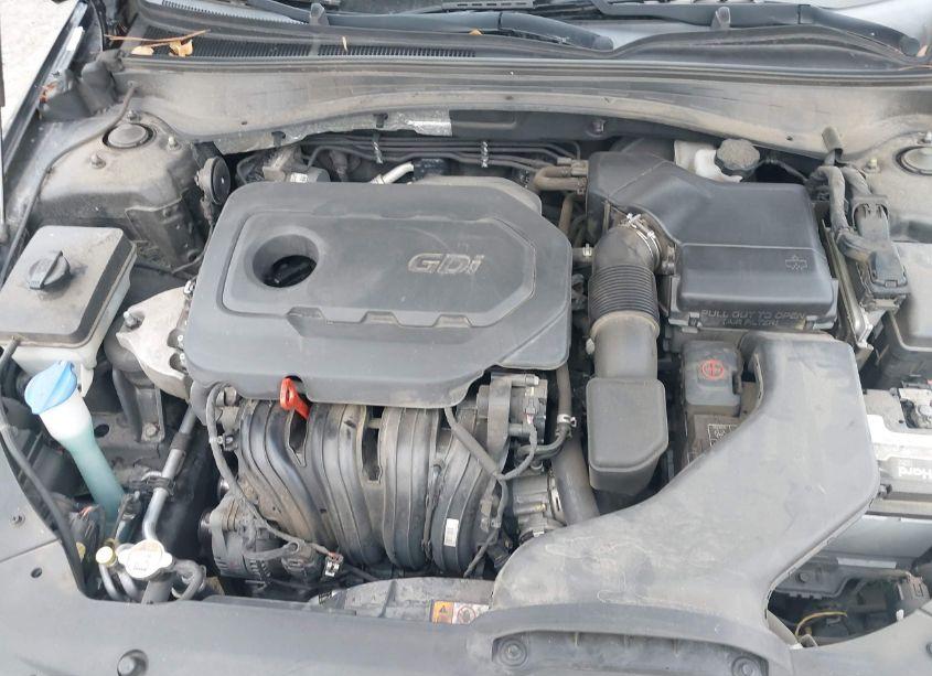 Photo 10 of 2016 Kia Optima EX (VIN 5XXGU4L36GG065976)